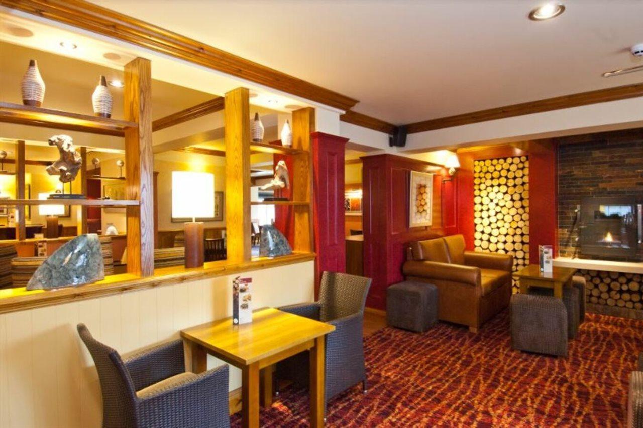 Premier Inn Rugeley Bagian luar foto