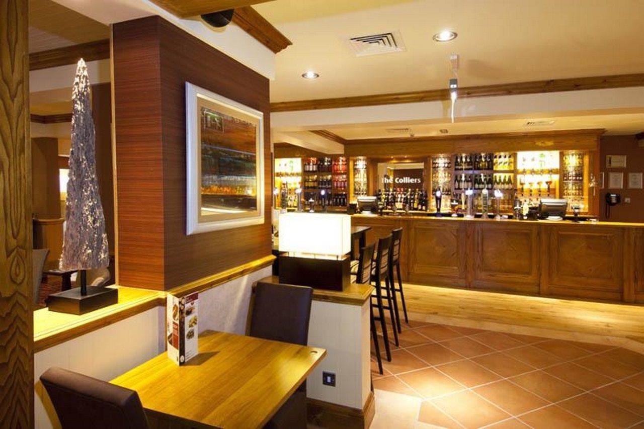 Premier Inn Rugeley Bagian luar foto
