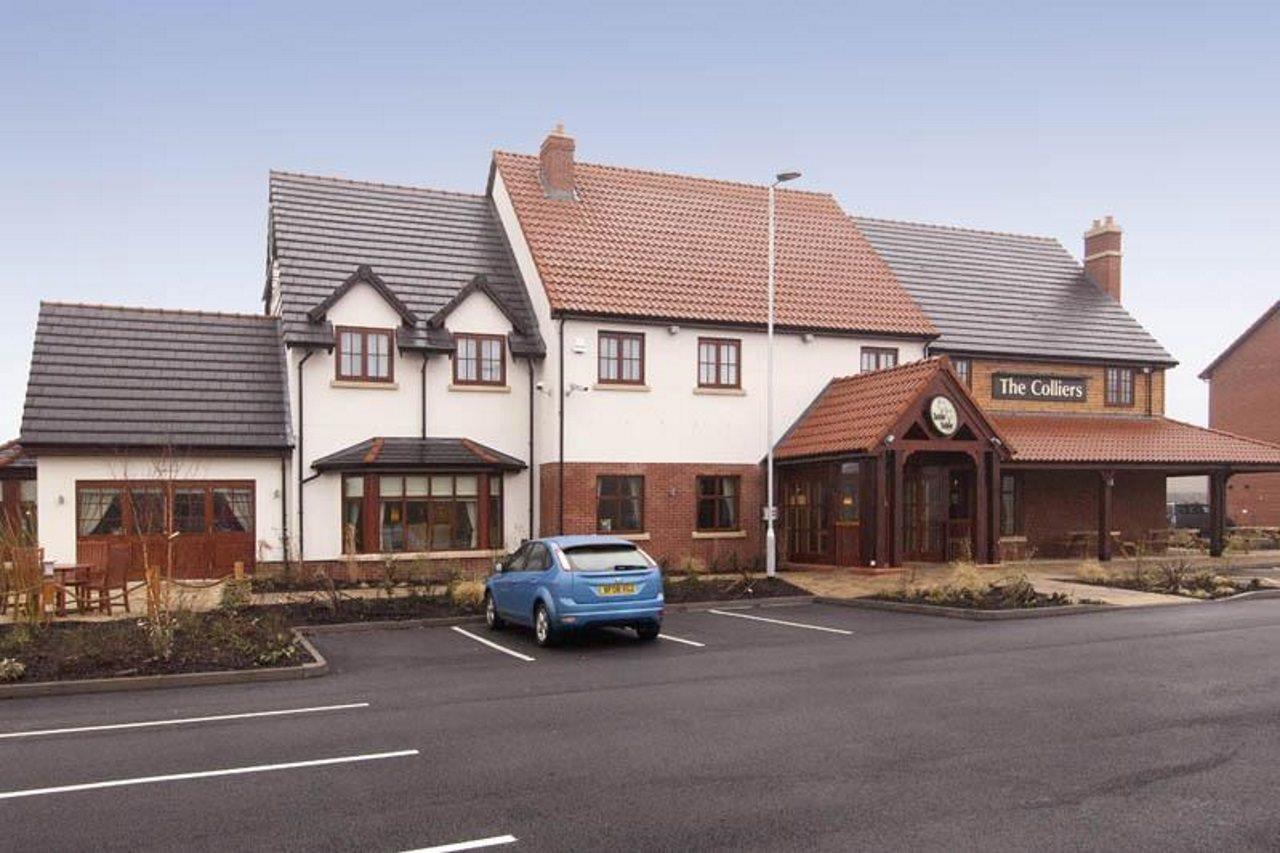 Premier Inn Rugeley Bagian luar foto
