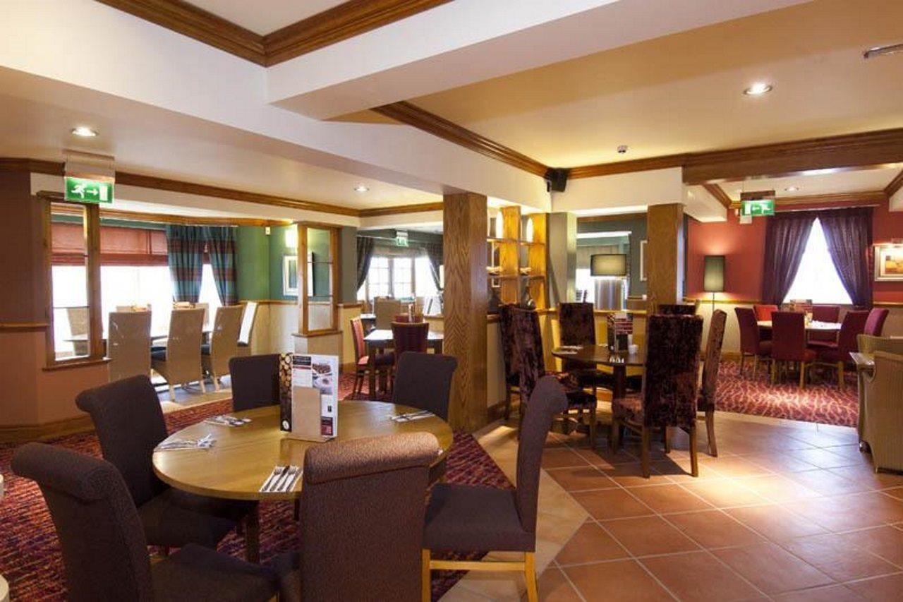 Premier Inn Rugeley Bagian luar foto