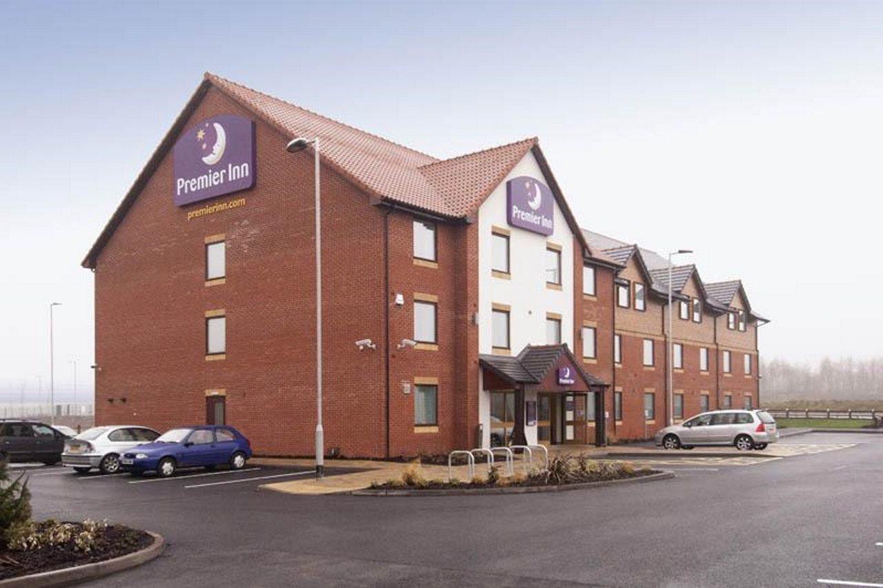 Premier Inn Rugeley Bagian luar foto